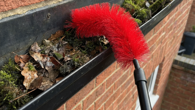 Water Jet Gutter Brush